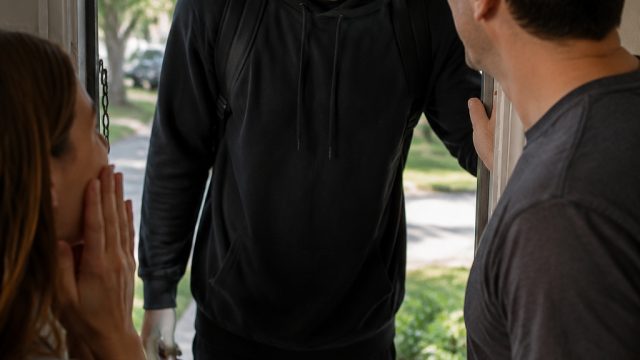 Kyrie Irving's Surprising Home Visit Shocks Fans Worldwide | link slot bonus harian, look verb 1 2 3